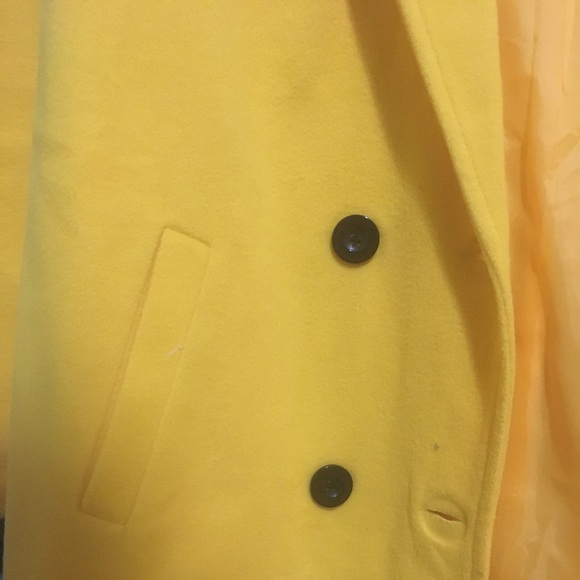 Yellow Long Coat - Picture 3 of 6